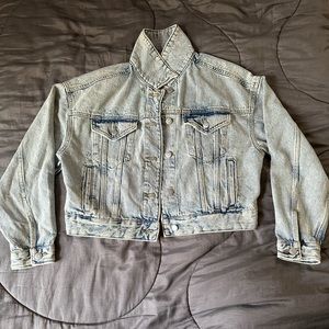 Target, crop, jean jacket. Women’s size small